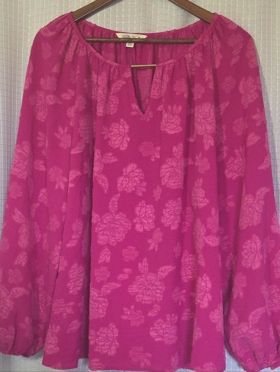 The Pioneer Woman Tops - The Pioneer Woman Women's Plus Size Fuchsia Keyhole Floral Blouse XL